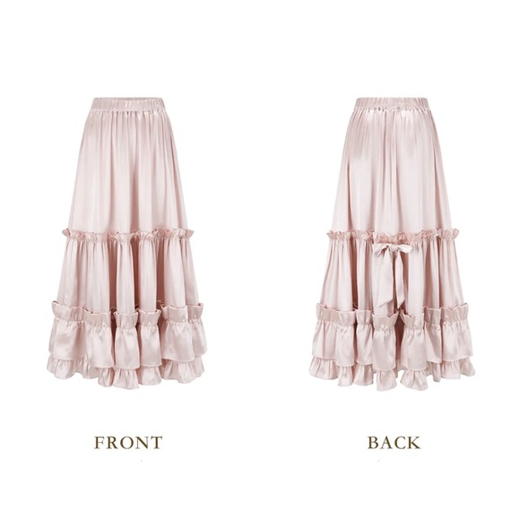 LaceMade Princess Cynthia corset and skirt - Picture 6 of 9